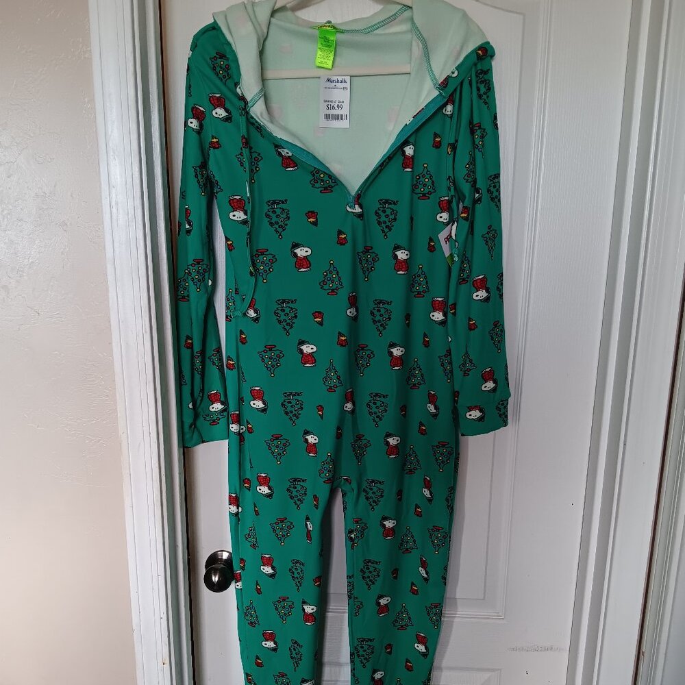 New Peanuts  hoodie onesie pj's Christmas theme xl (Juniors))